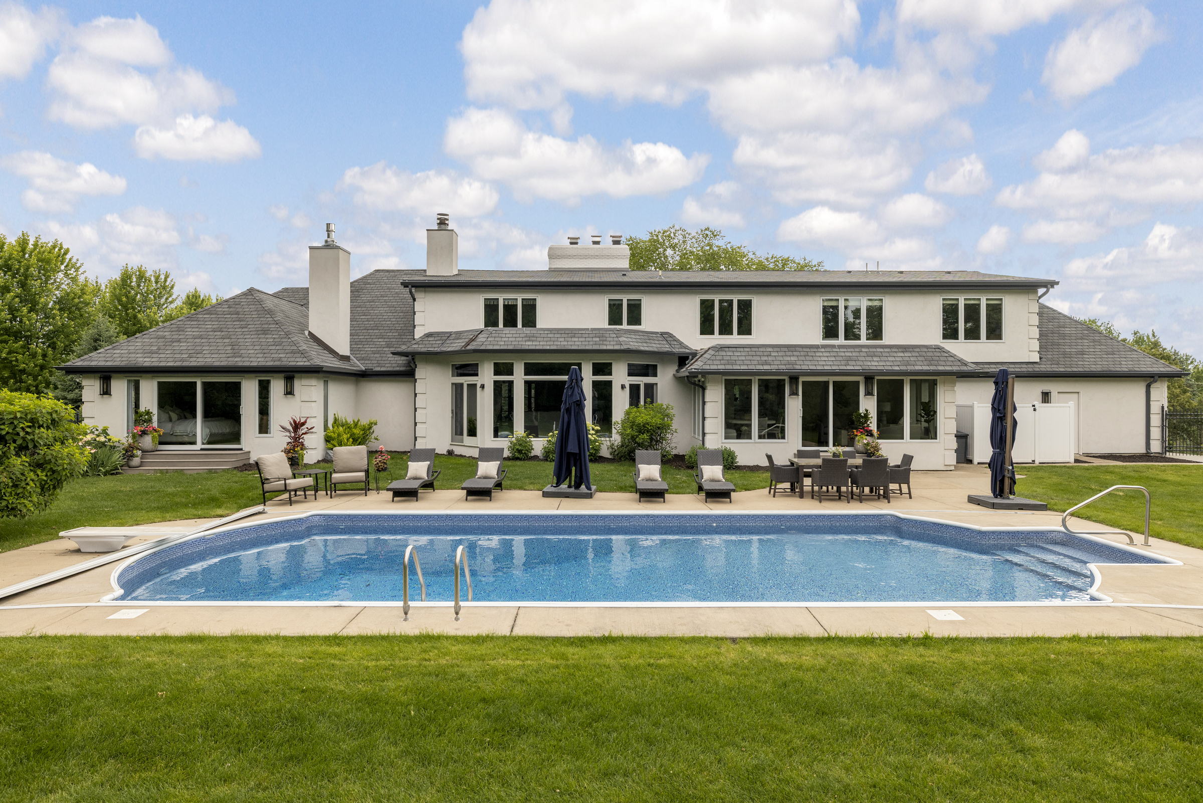 Mikan Custom Homes